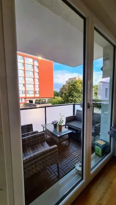 Kinderfreundliche Neubauwohnung Am Hagenbecks Tierpark Mit Balkon Und Spielplatz Hamburg 0*,  Deutschland