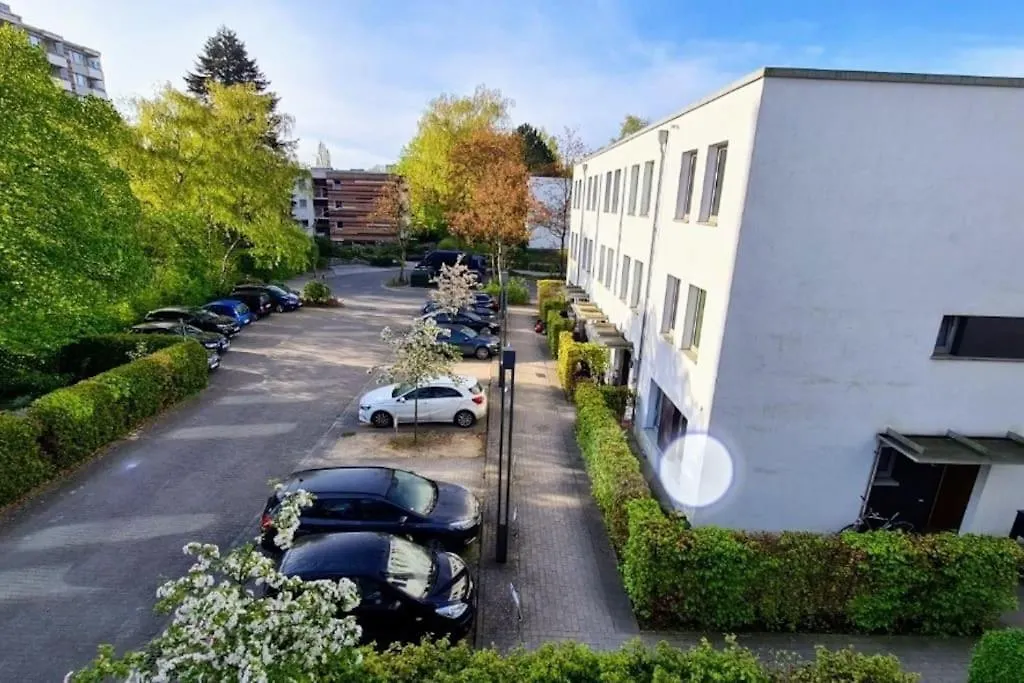 Kinderfreundliche Neubauwohnung Am Hagenbecks Tierpark Mit Balkon Und Spielplatz Hamburg Deutschland